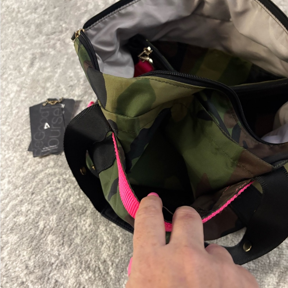 Andi small camo crossbody/ backpack bag - Picture 13 of 16